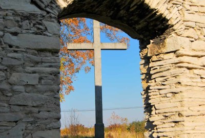 Ruiny_Kosciola_Laskowiec_Zarki4